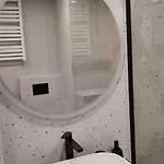 Zdroj *